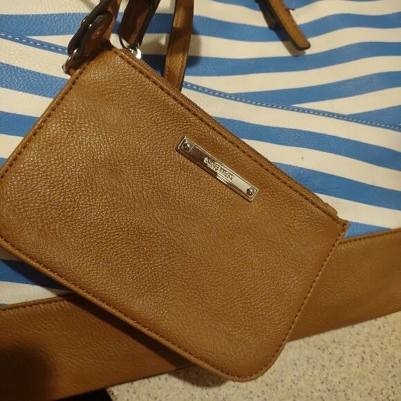 Nine West Large Tote bag - Picture 4 of 10